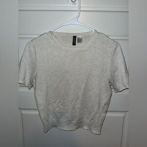 H&M Cream Short Sleeve Knit Top